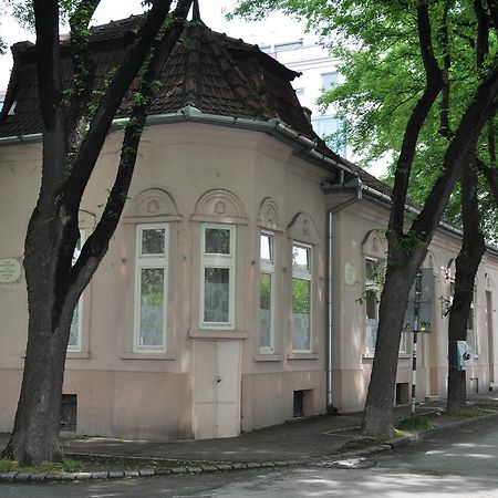 Guest House Best Food Subotica Extérieur photo